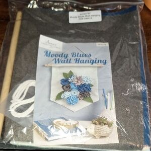 Moody Blues Wall Hanging Kit
